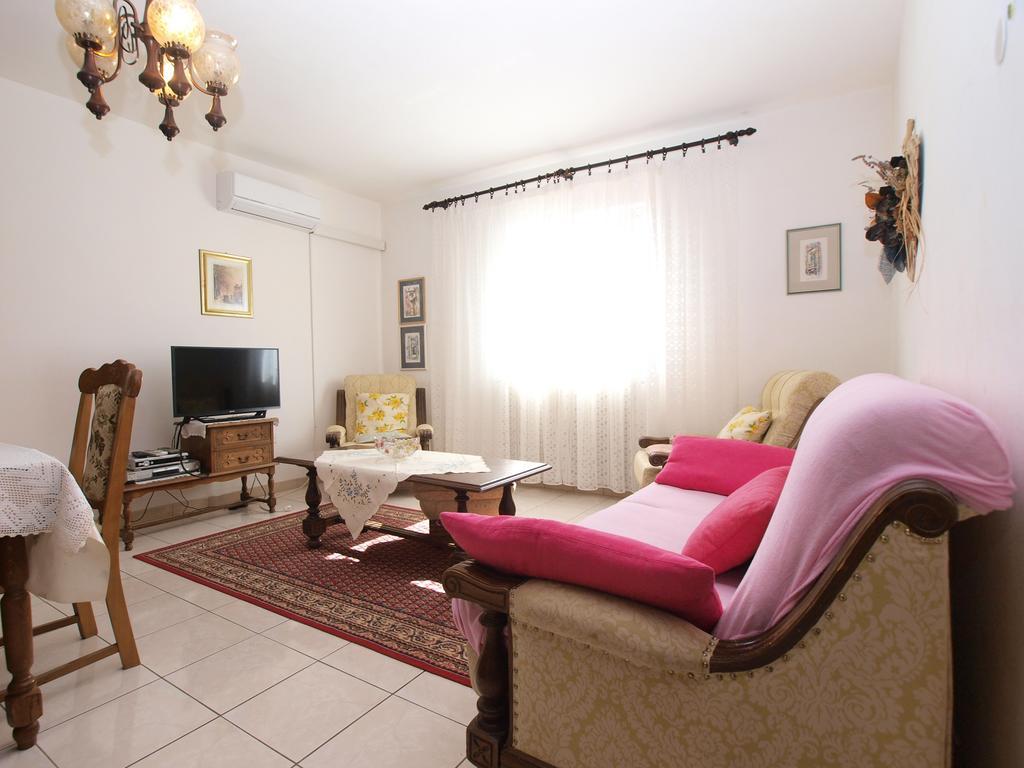 Apartment Luisa 1437 Peruški Exterior foto